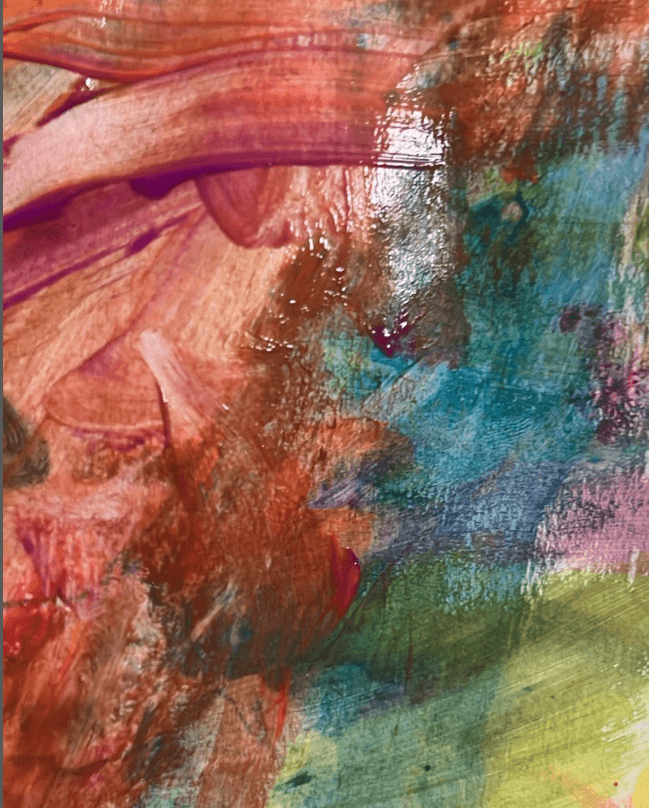 L'Aquila - Un primo piano di un'opera d'arte astratta realizzata con pennellate materiche e lucide.